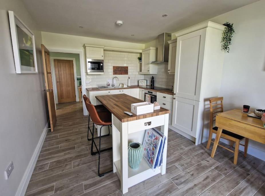 Gleann Ciuin Apartment Ballymartin Екстериор снимка